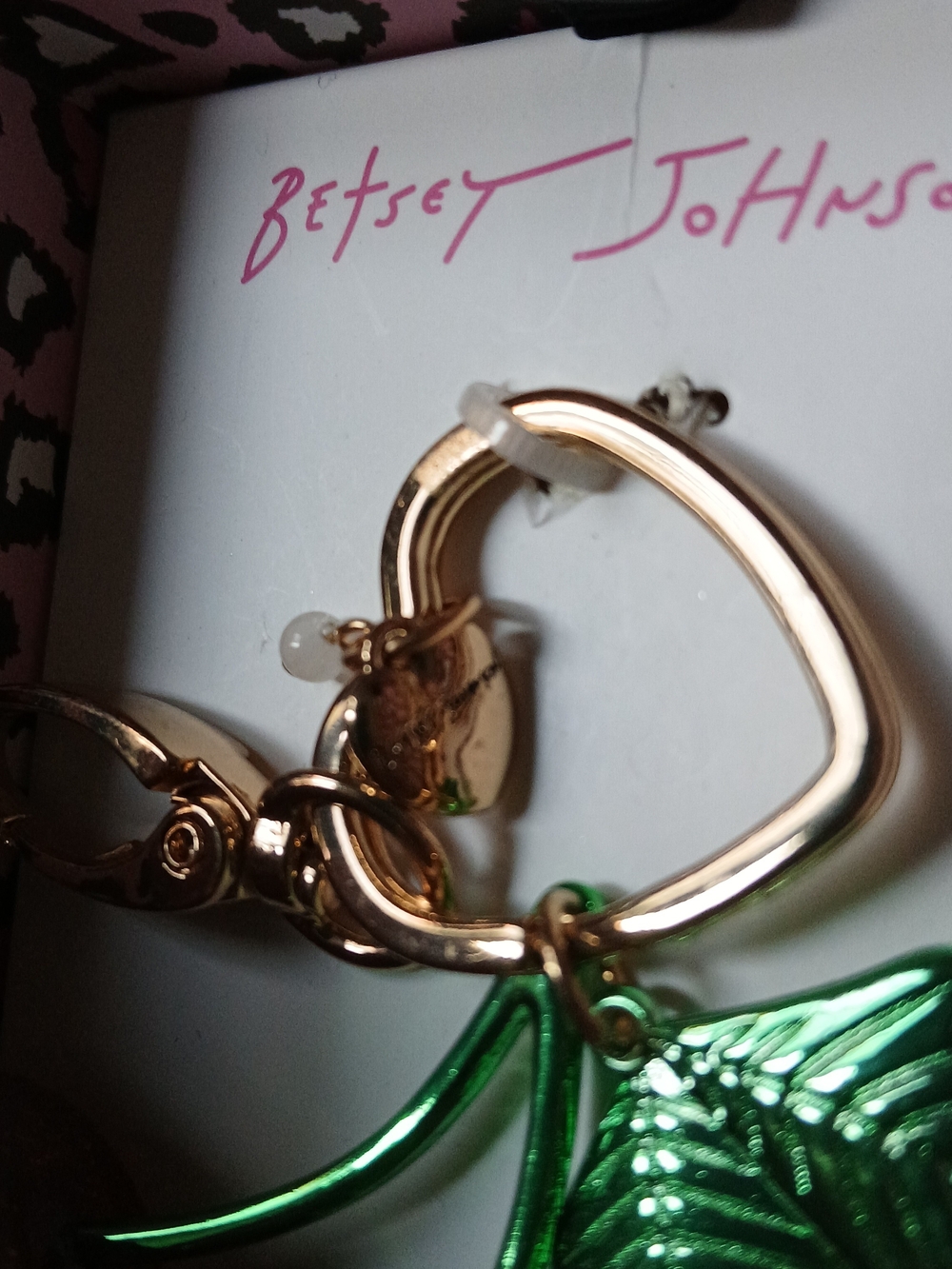 Betsey Johnson CHERRY 🍒 Bag Charm Keyring [Large] NEW IN BOX $58 MSRP - Picture 4 of 6